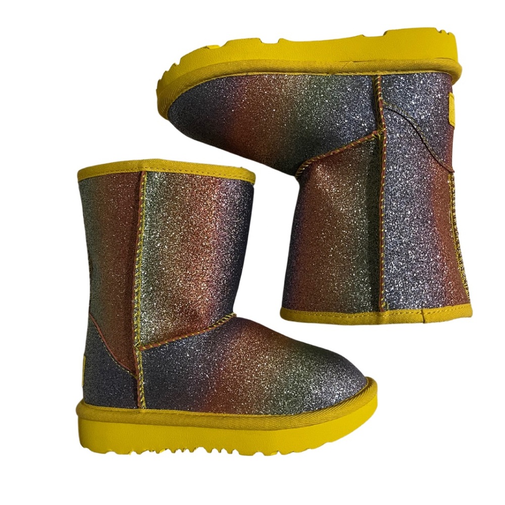 COPY - UGG Classic II Sequin Toddler Size 9